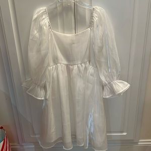 Entro White Long Sleeve Dress